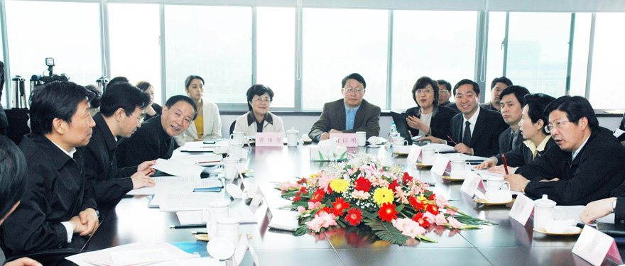 国家副主席李源潮在永盈会召开自主立异座谈会